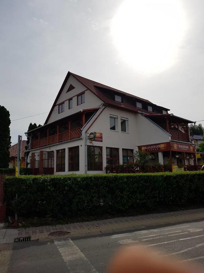 Vadasztanya Fogado Apartment Egerszalok Luaran gambar